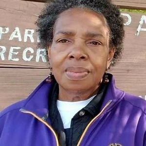 Meet your Posher, Beverly